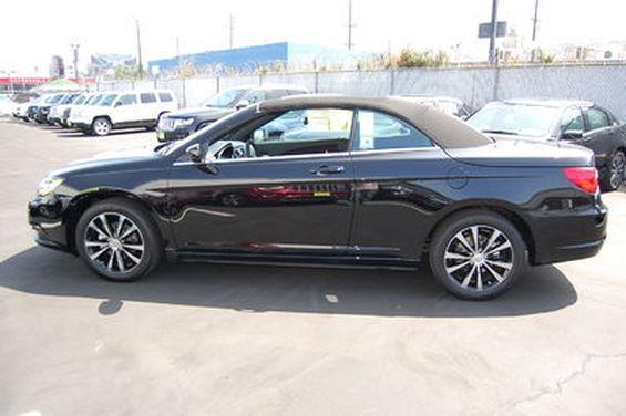 Chrysler 200 2013 photo 1