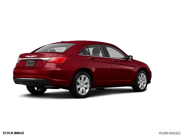 Chrysler 200 2013 photo 1