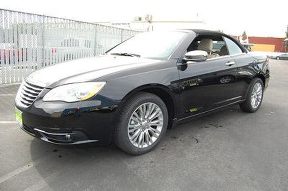Chrysler 200 2013 photo 1