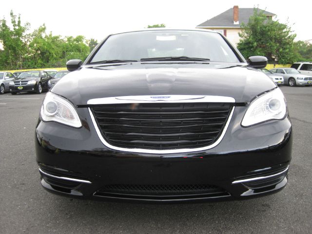 Chrysler 200 2013 photo 1