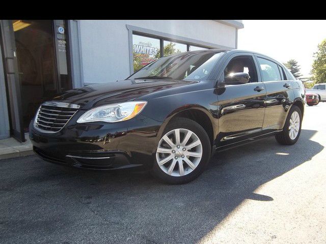 Chrysler 200 2013 photo 1