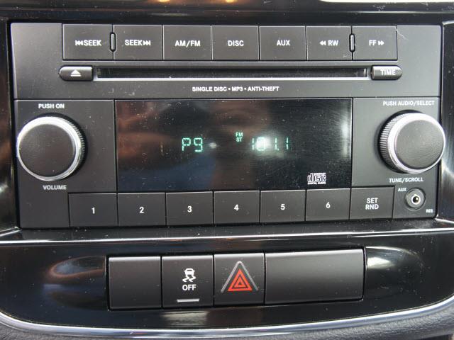 Chrysler 200 2013 photo 2