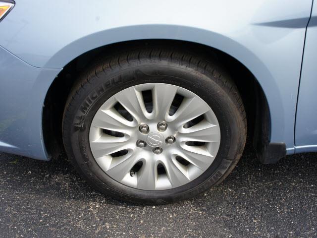 Chrysler 200 2013 photo 6