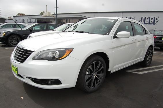 Chrysler 200 2013 photo 4