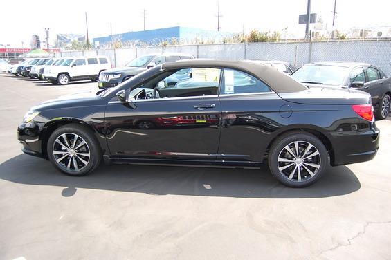 Chrysler 200 2013 photo 1