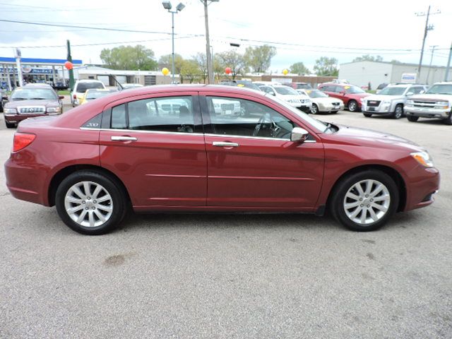 Chrysler 200 2013 photo 3