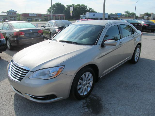 Chrysler 200 2014 photo 3