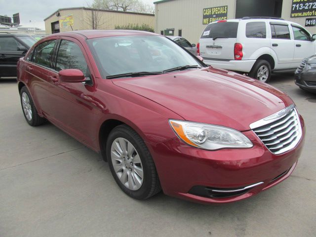 Chrysler 200 2014 photo 1