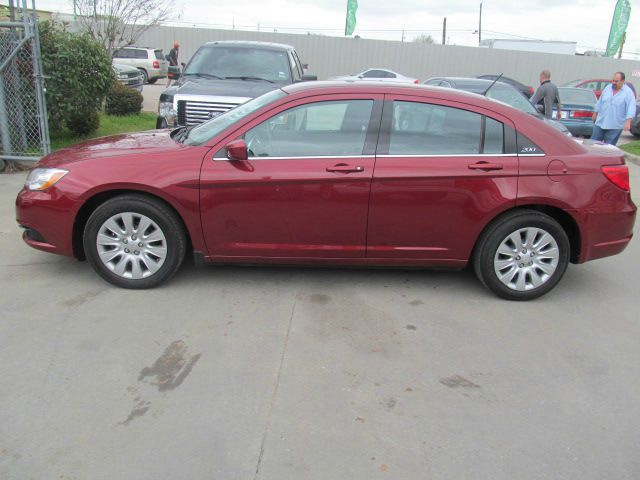 Chrysler 200 2014 photo 3