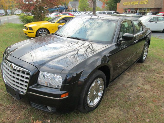 Chrysler 300 2005 photo 4