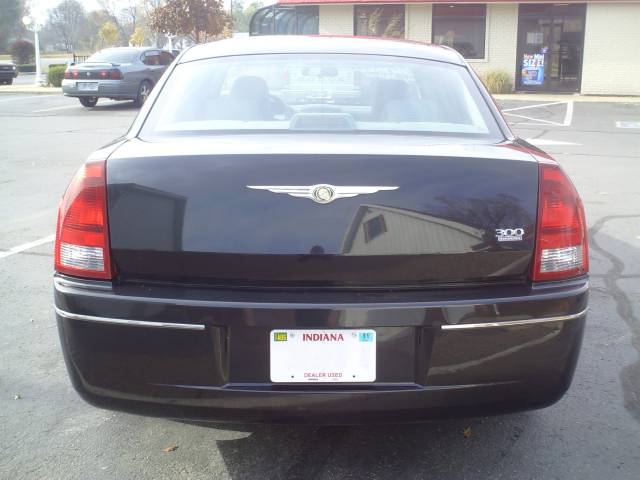 Chrysler 300 2005 photo 5