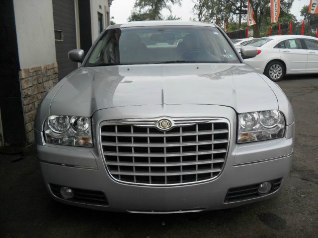 Chrysler 300 2005 photo 3