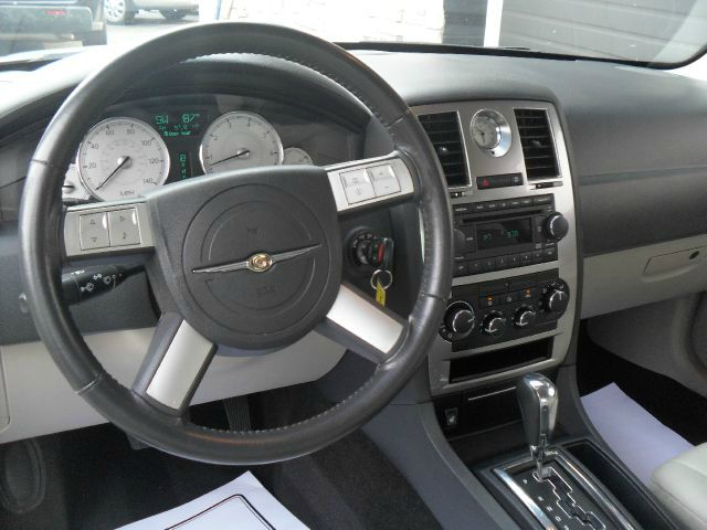 Chrysler 300 2005 photo 4