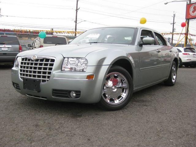 Chrysler 300 2005 photo 5