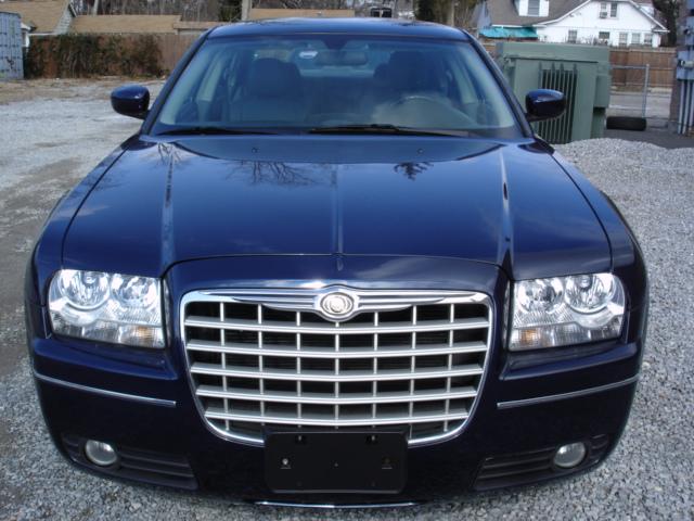 Chrysler 300 2005 photo 1