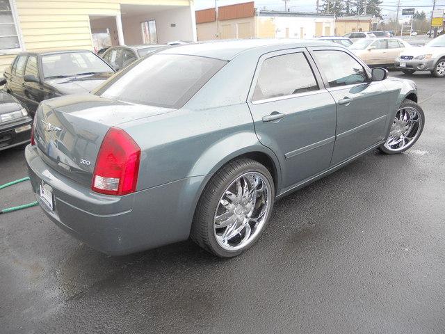 Chrysler 300 2005 photo 4