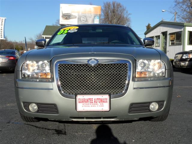 Chrysler 300 2005 photo 1