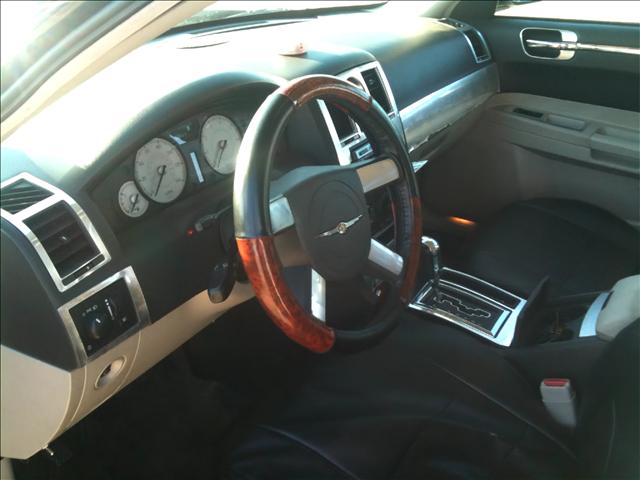 Chrysler 300 2005 photo 5