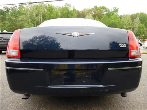 Chrysler 300 2005 photo 4