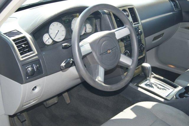 Chrysler 300 2005 photo 1