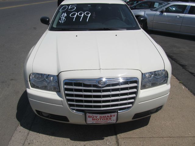 Chrysler 300 2005 photo 10