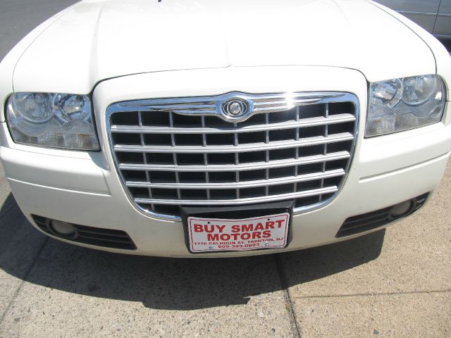 Chrysler 300 2005 photo 24