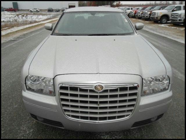 Chrysler 300 2005 photo 1