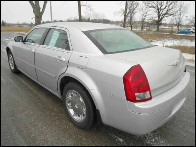 Chrysler 300 2005 photo 4