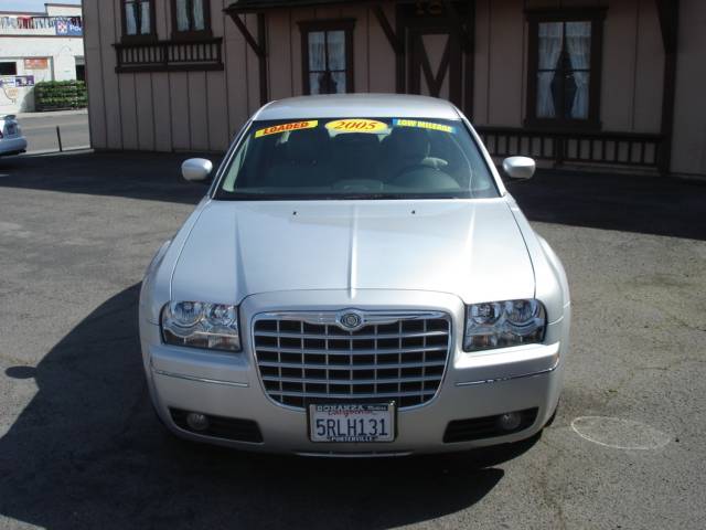 Chrysler 300 2005 photo 1