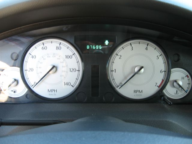 Chrysler 300 2005 photo 2