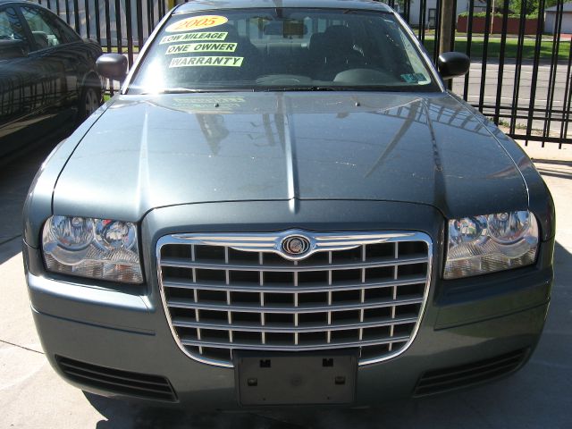 Chrysler 300 2005 photo 7