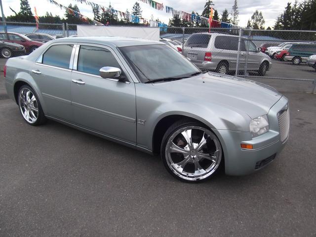 Chrysler 300 2005 photo 1