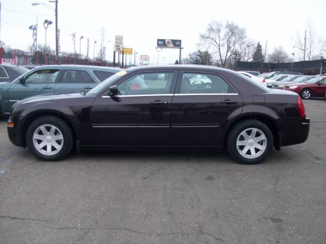 Chrysler 300 2005 photo 5