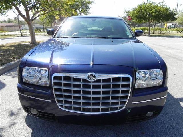 Chrysler 300 2005 photo 1