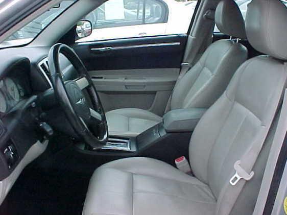 Chrysler 300 SLT 25 Sedan