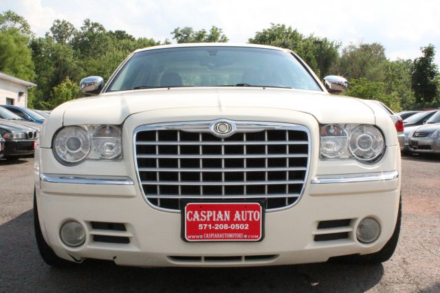 Chrysler 300 2005 photo 27