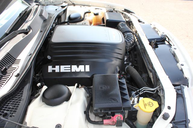 Chrysler 300 2005 photo 33