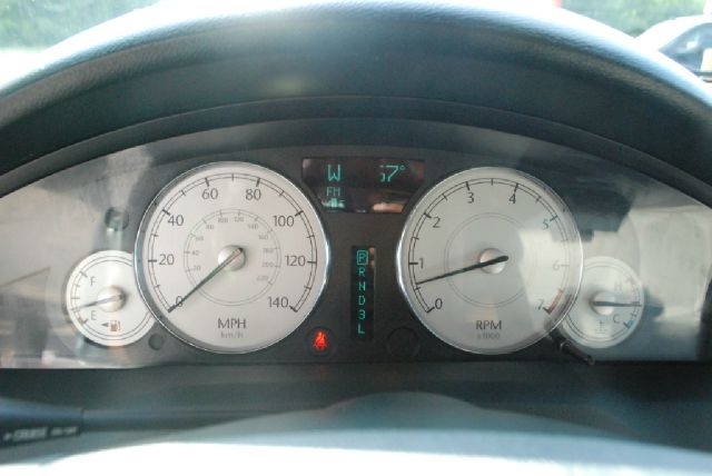 Chrysler 300 SLT 25 Sedan