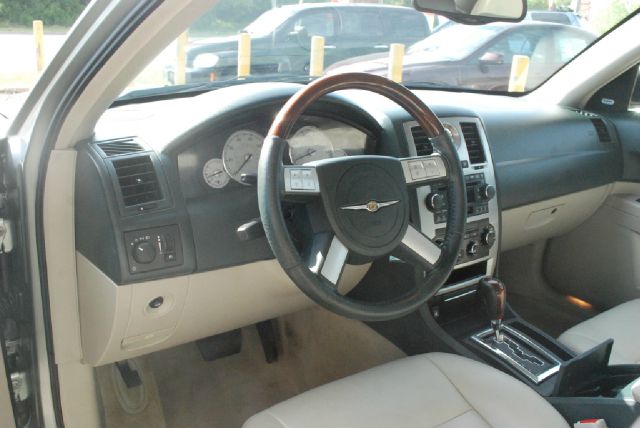 Chrysler 300 2005 photo 1