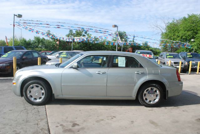 Chrysler 300 2005 photo 14