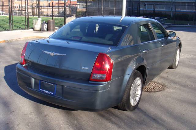 Chrysler 300 2005 photo 5