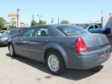 Chrysler 300 2005 photo 3