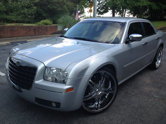Chrysler 300 2005 photo 3