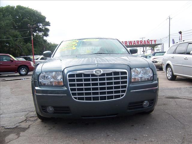 Chrysler 300 2005 photo 1