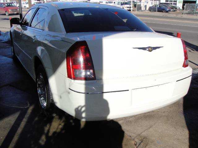 Chrysler 300 2005 photo 4