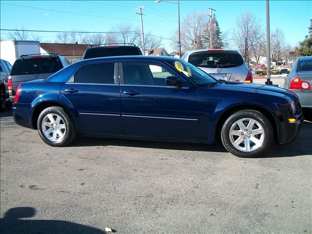 Chrysler 300 2005 photo 1