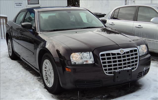 Chrysler 300 Base Sedan