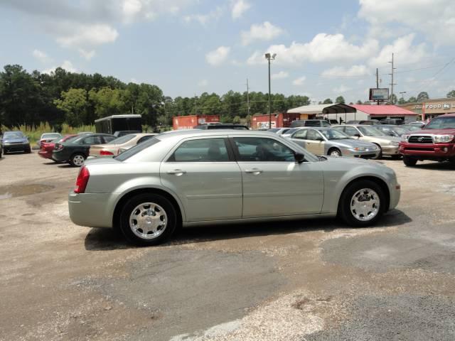 Chrysler 300 2005 photo 5