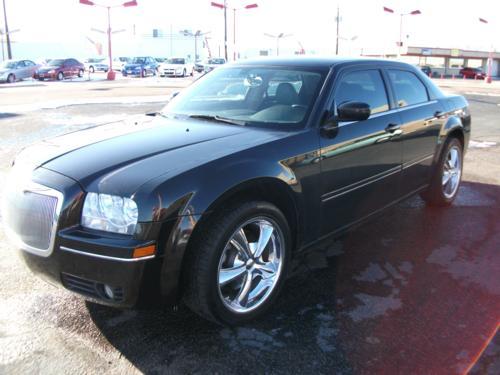 Chrysler 300 2005 photo 3