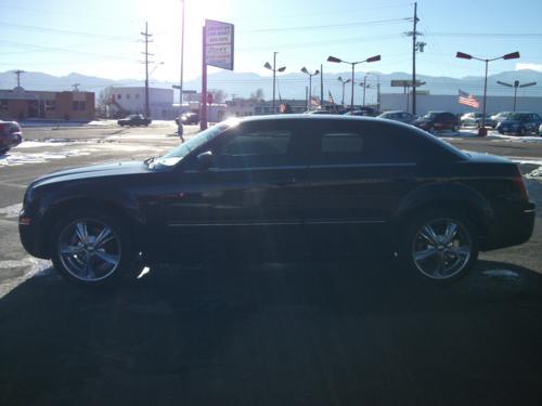Chrysler 300 2005 photo 4